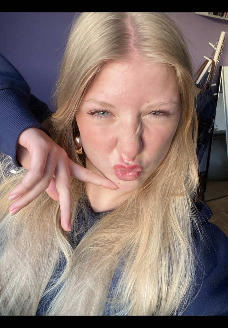 @vivienne.schindelka