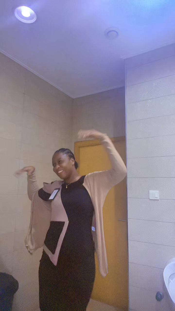 @Lillygal31