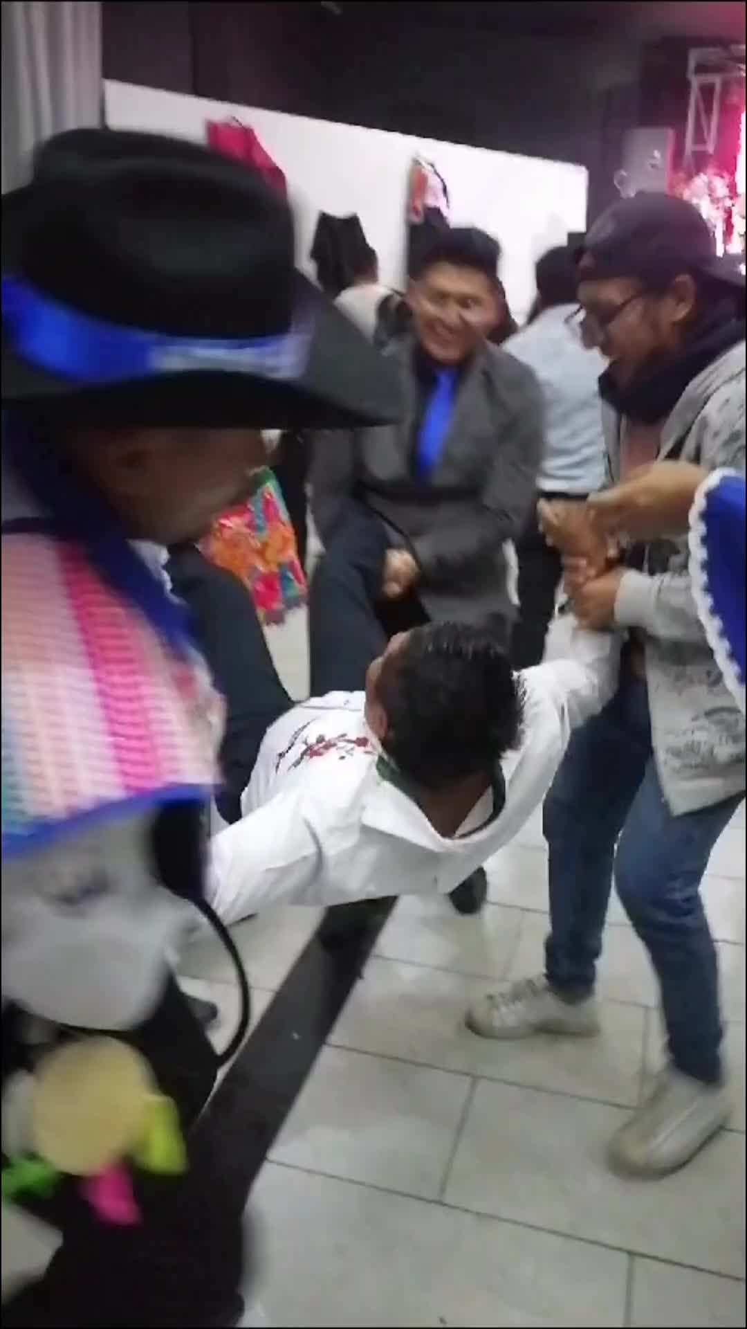 @NoblesElegantes