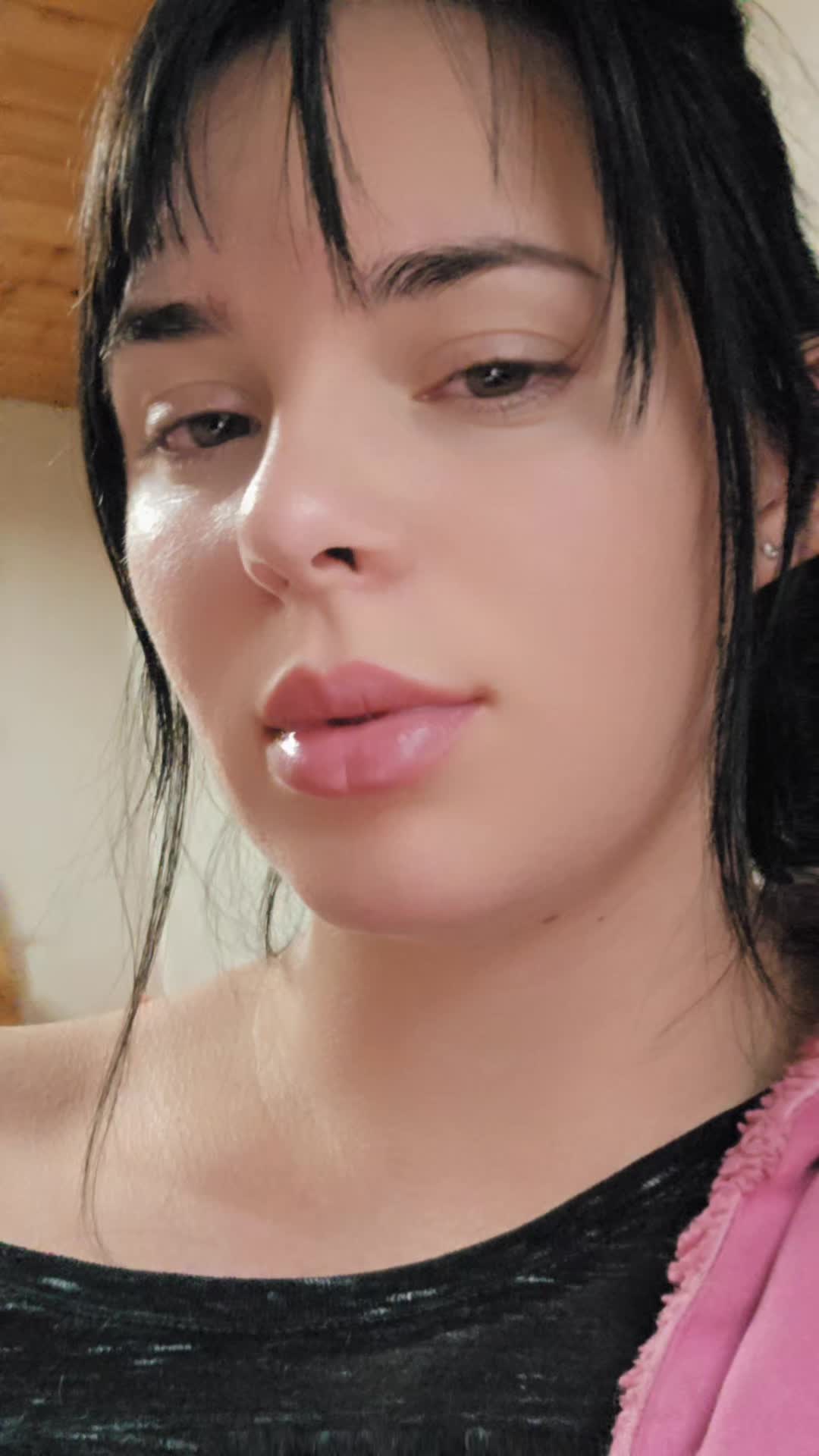 @KatReam🦄🐬