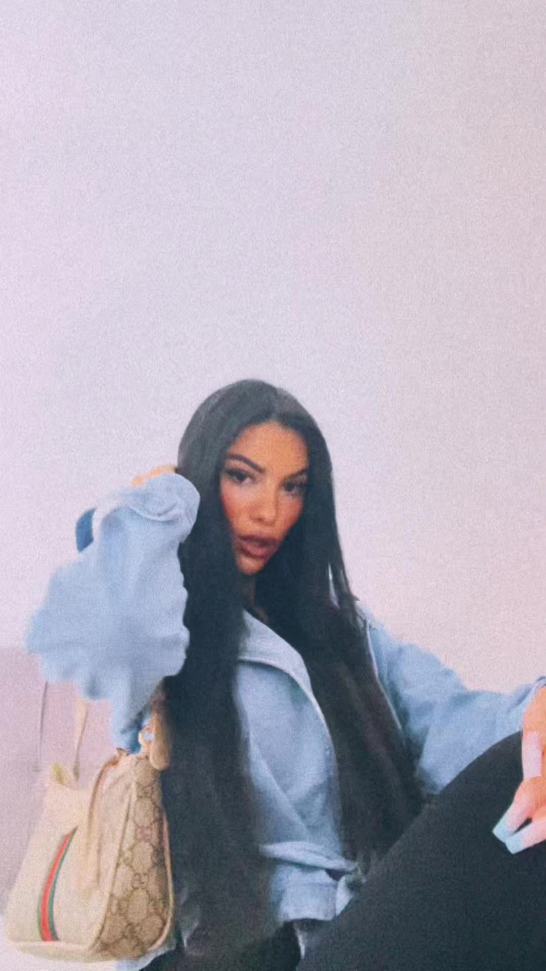 @Ajlla