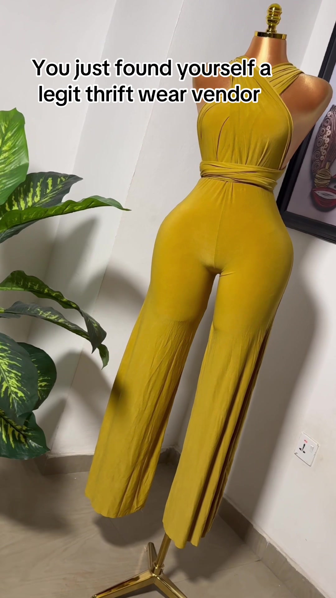 @Chrystal_thriftwears
