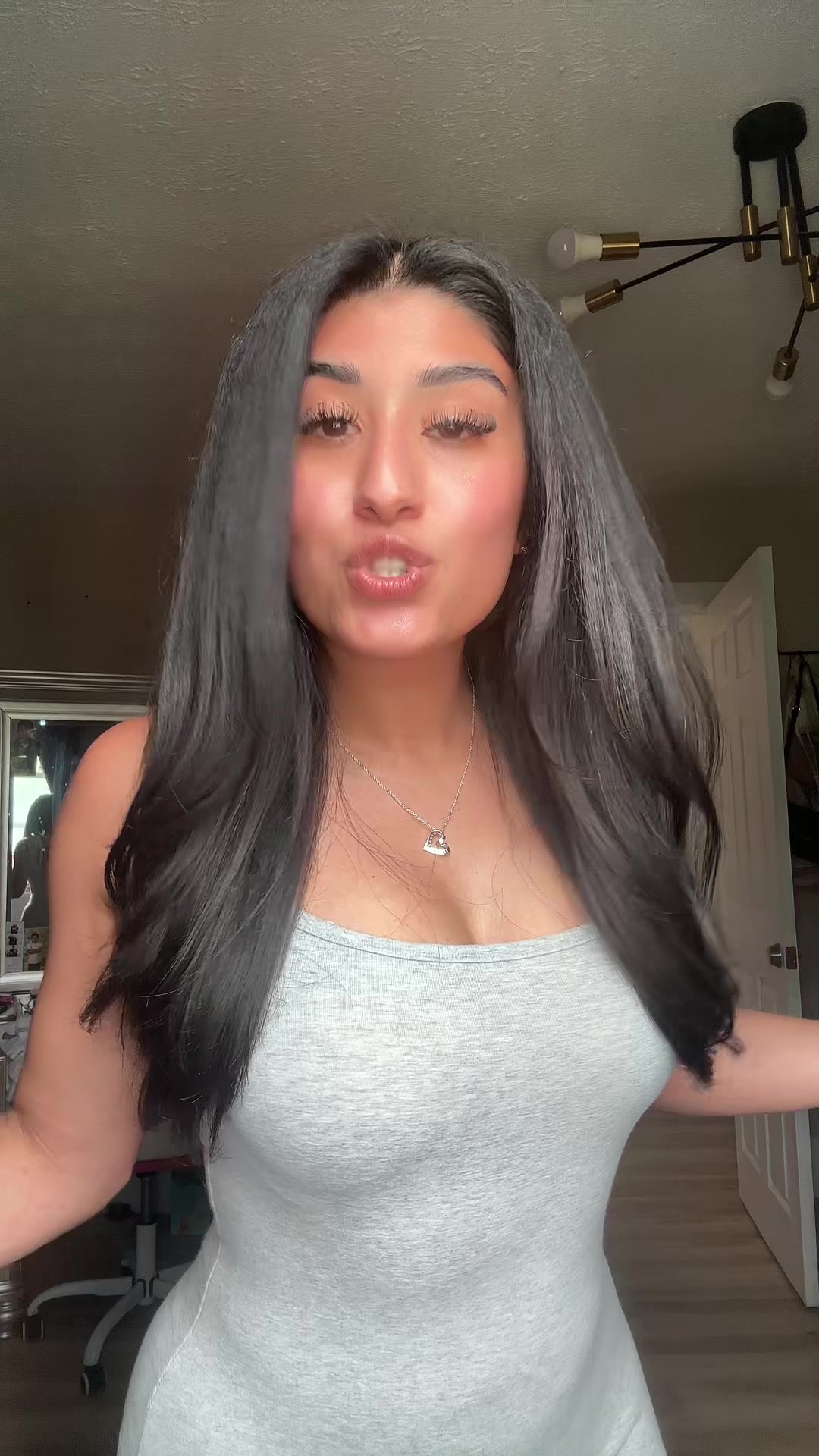 @Nayeli