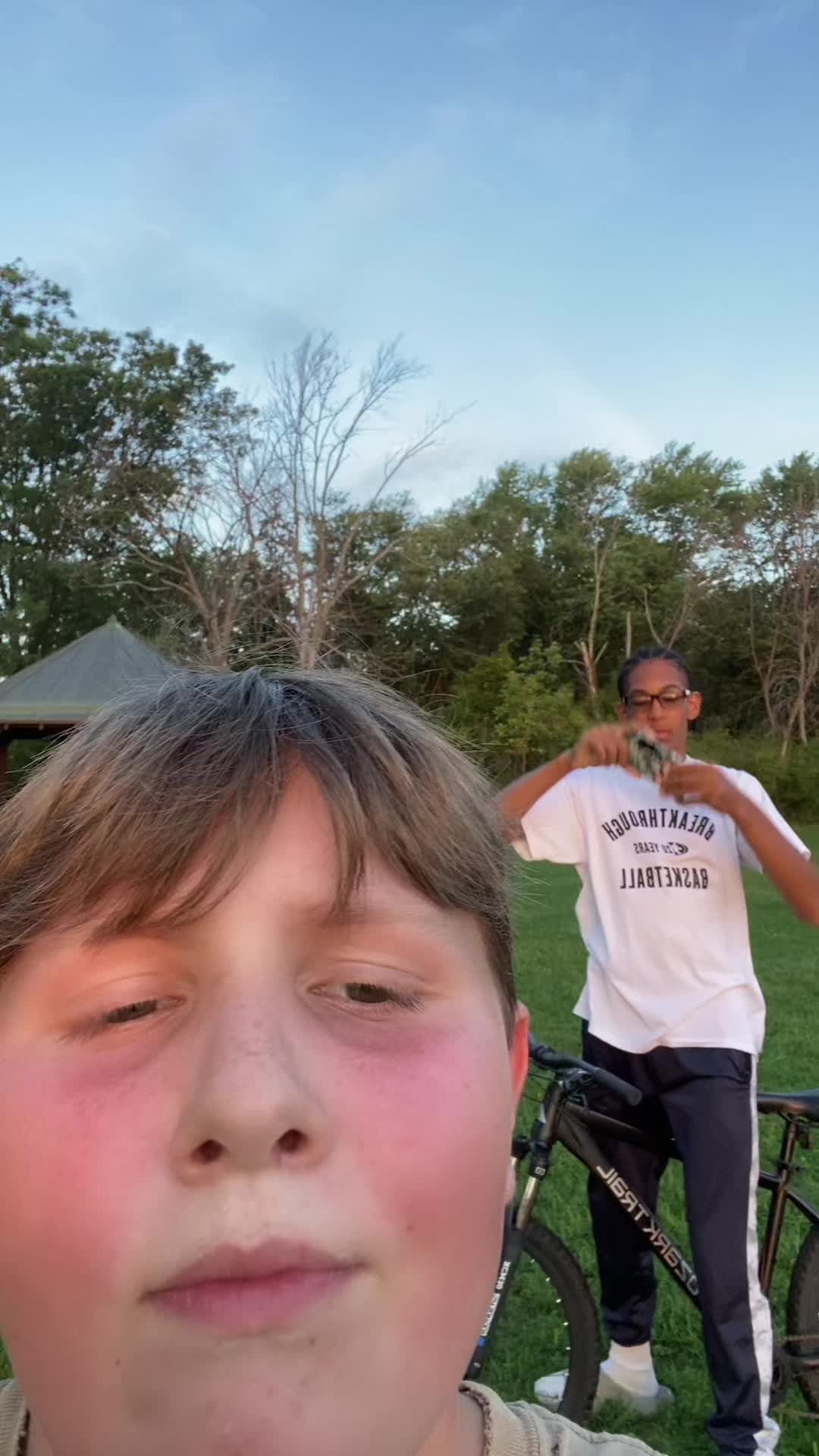 @Woods.B