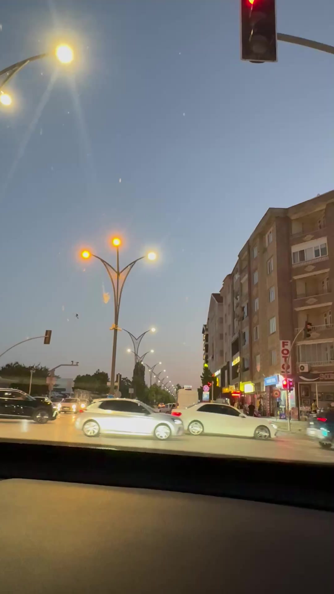 @bir g&uuml;nes