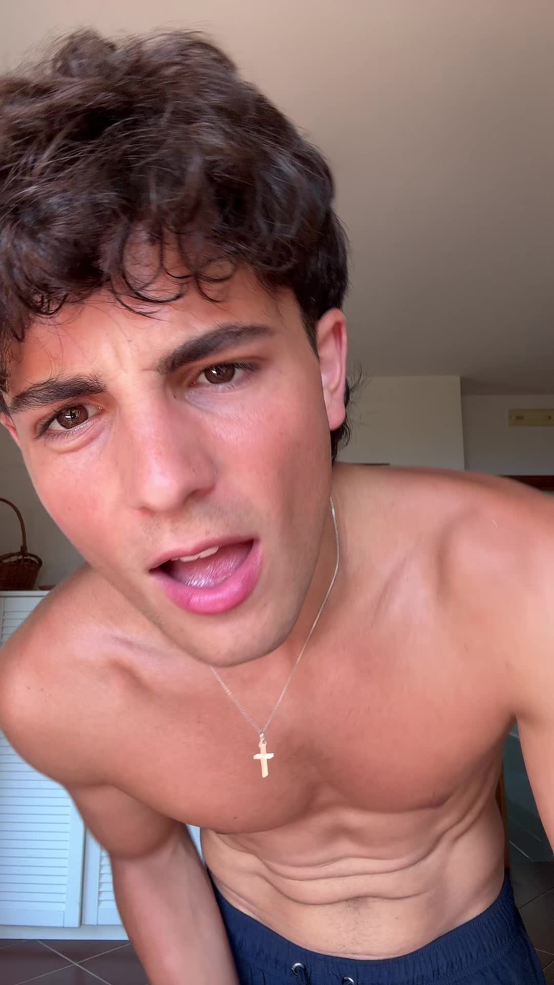 @Giovanni Bellucci