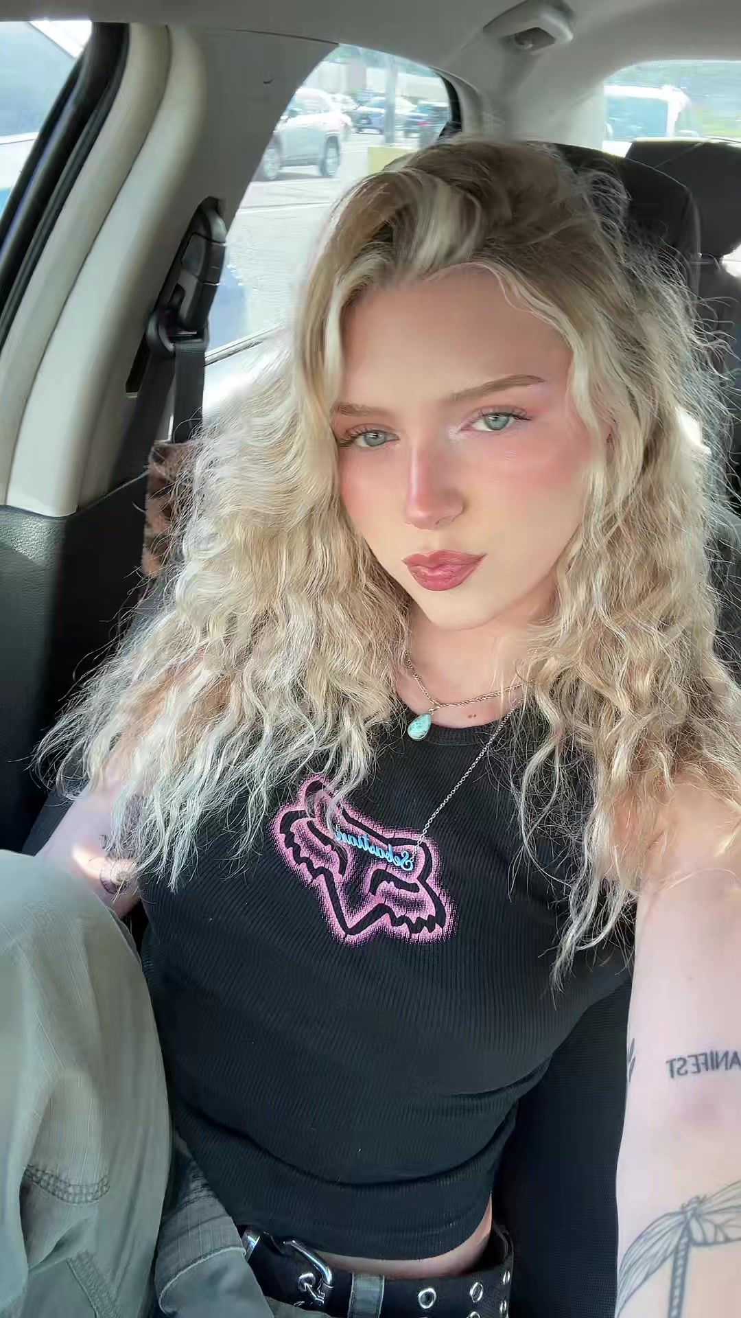 @ays ☮︎