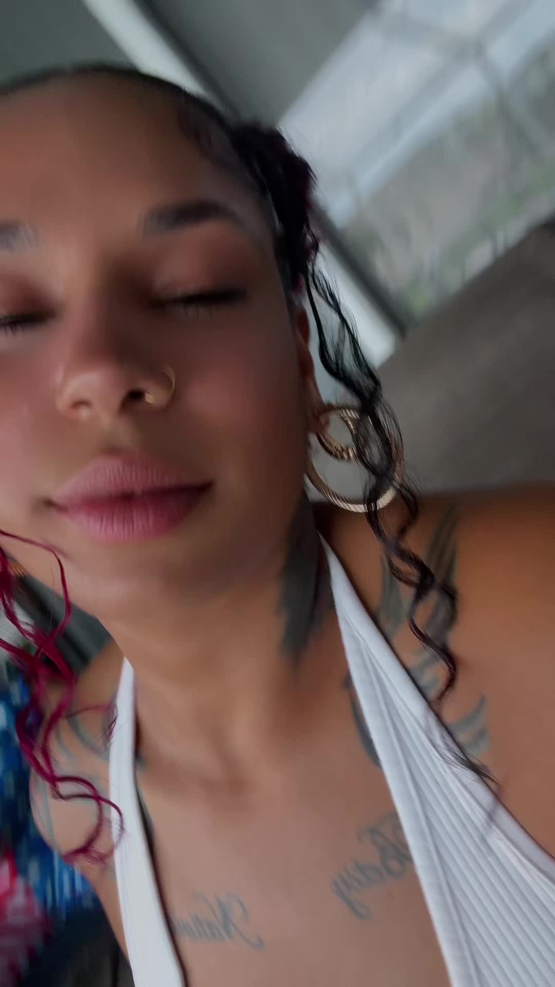 @ShhmoneyCurl