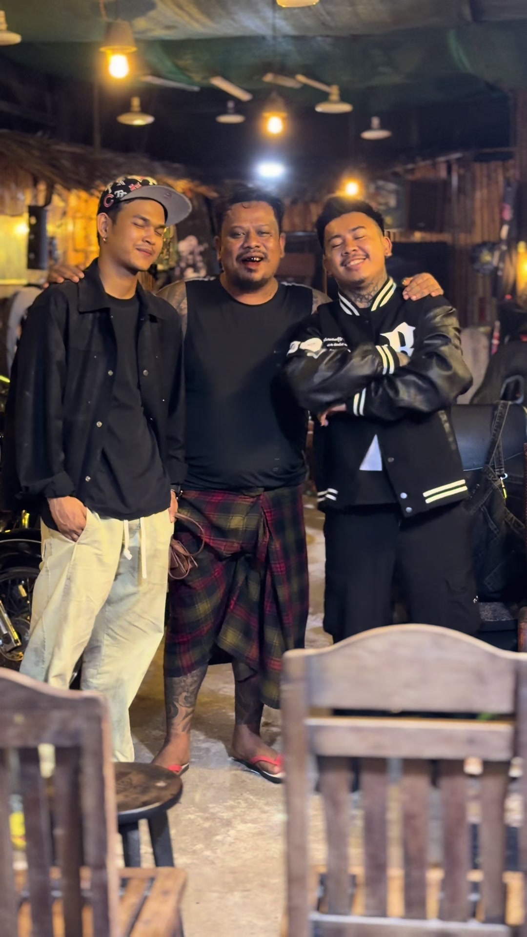 @Zwe Htet