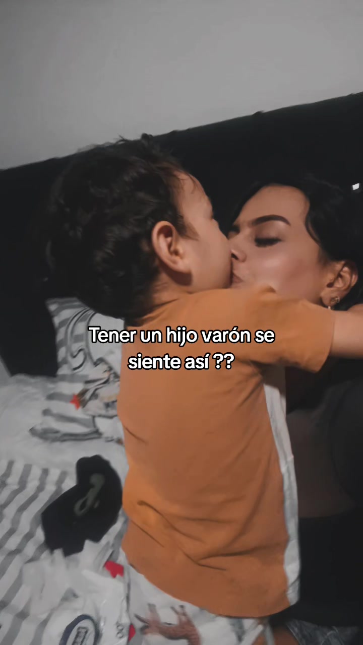 @Leidy Núñez 🌜🍃❣️