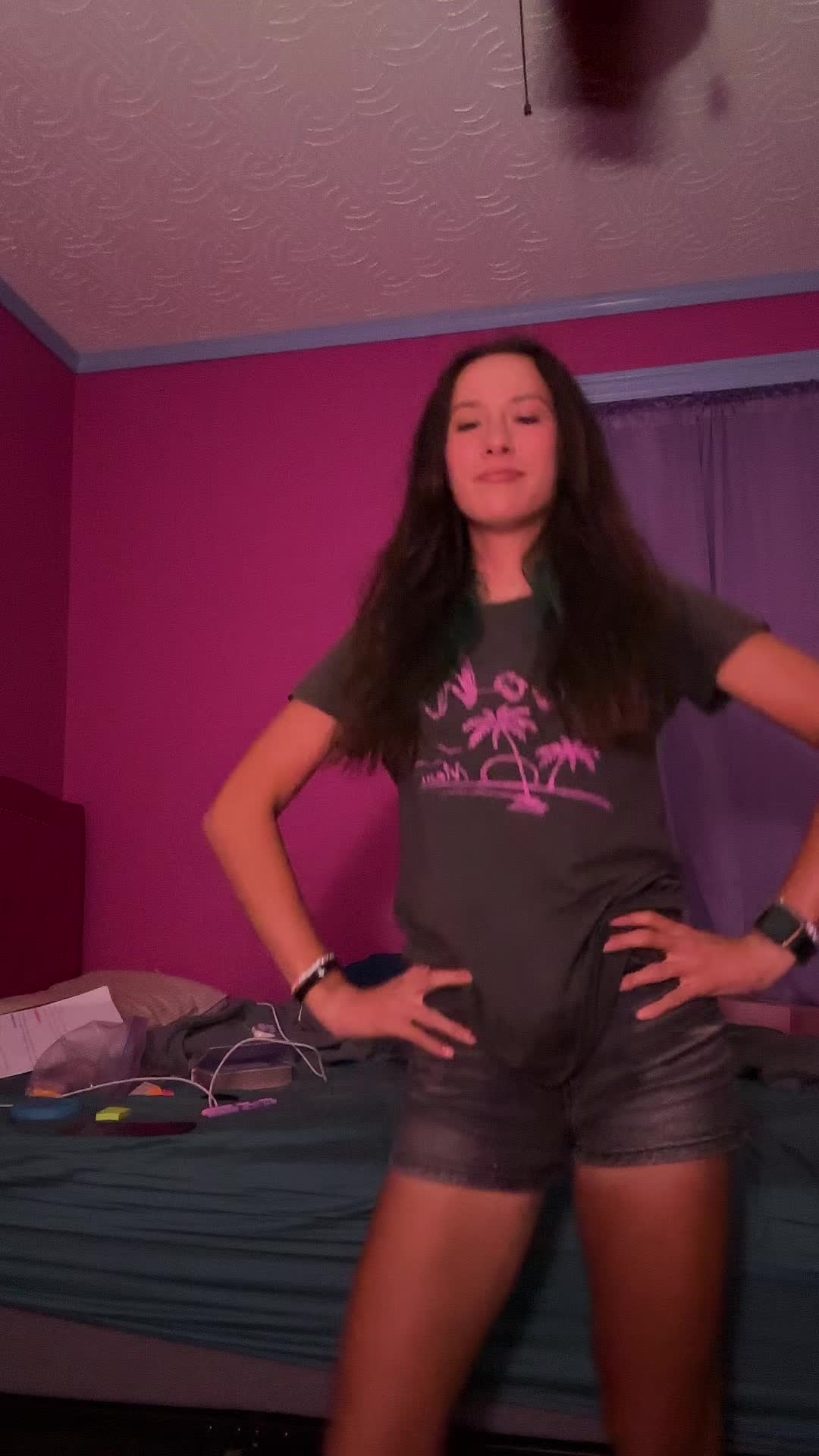@YourFavvLeala_15