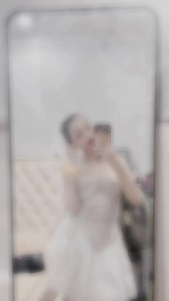@Bee๐ค
