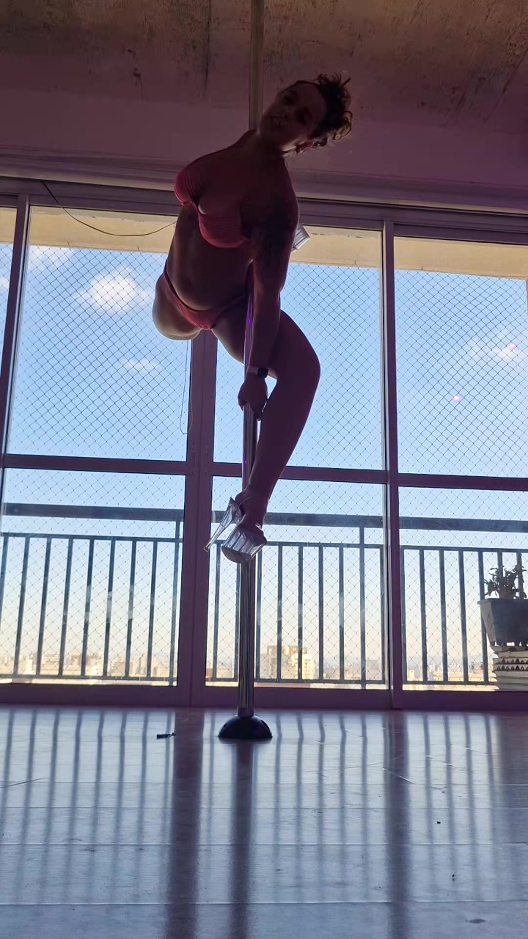 @Mirela Perez