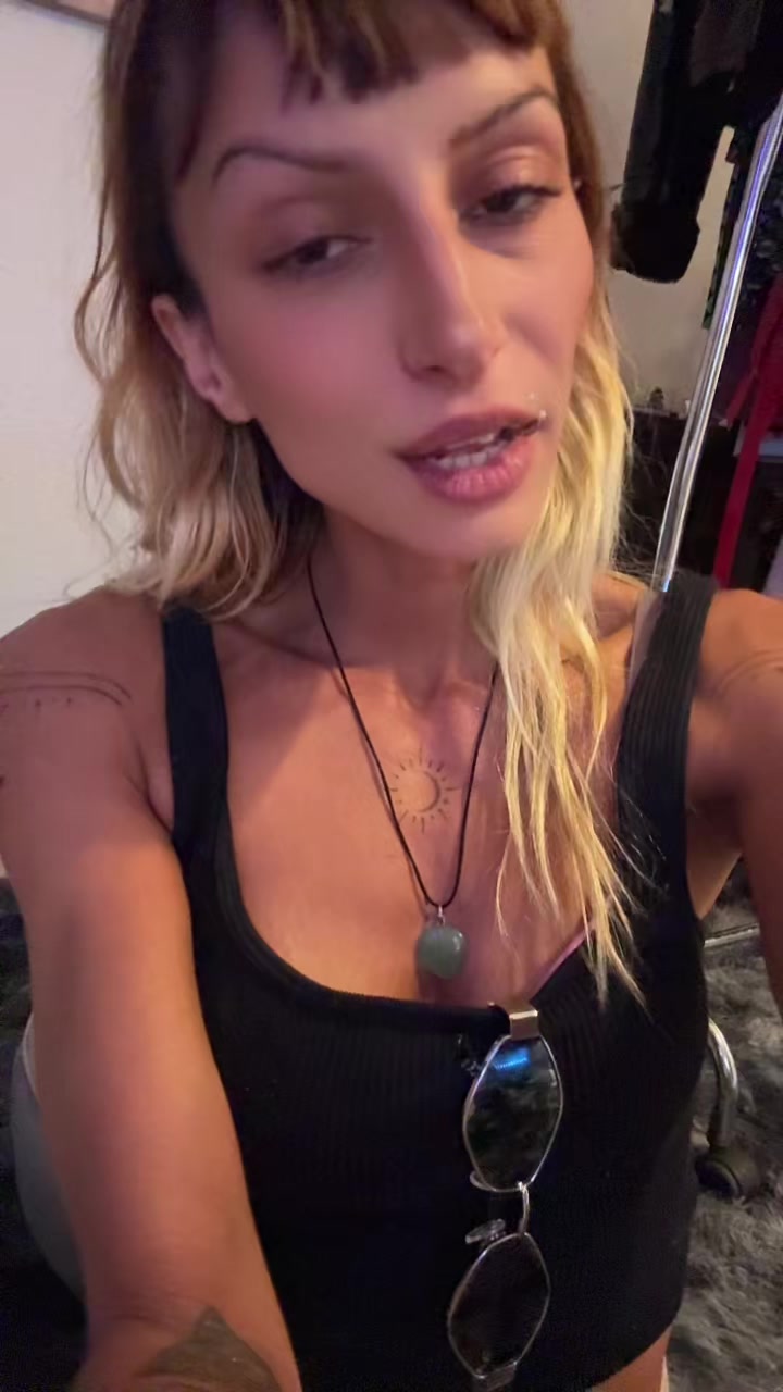 @Nisa✨