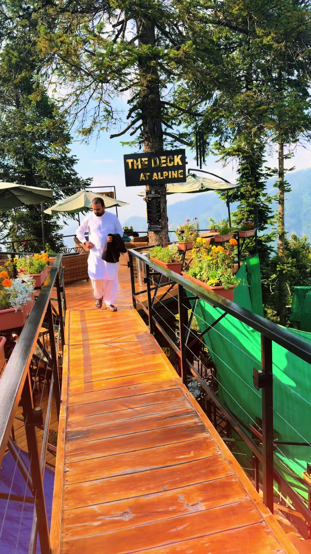 @Azam Wahab 🇵🇰