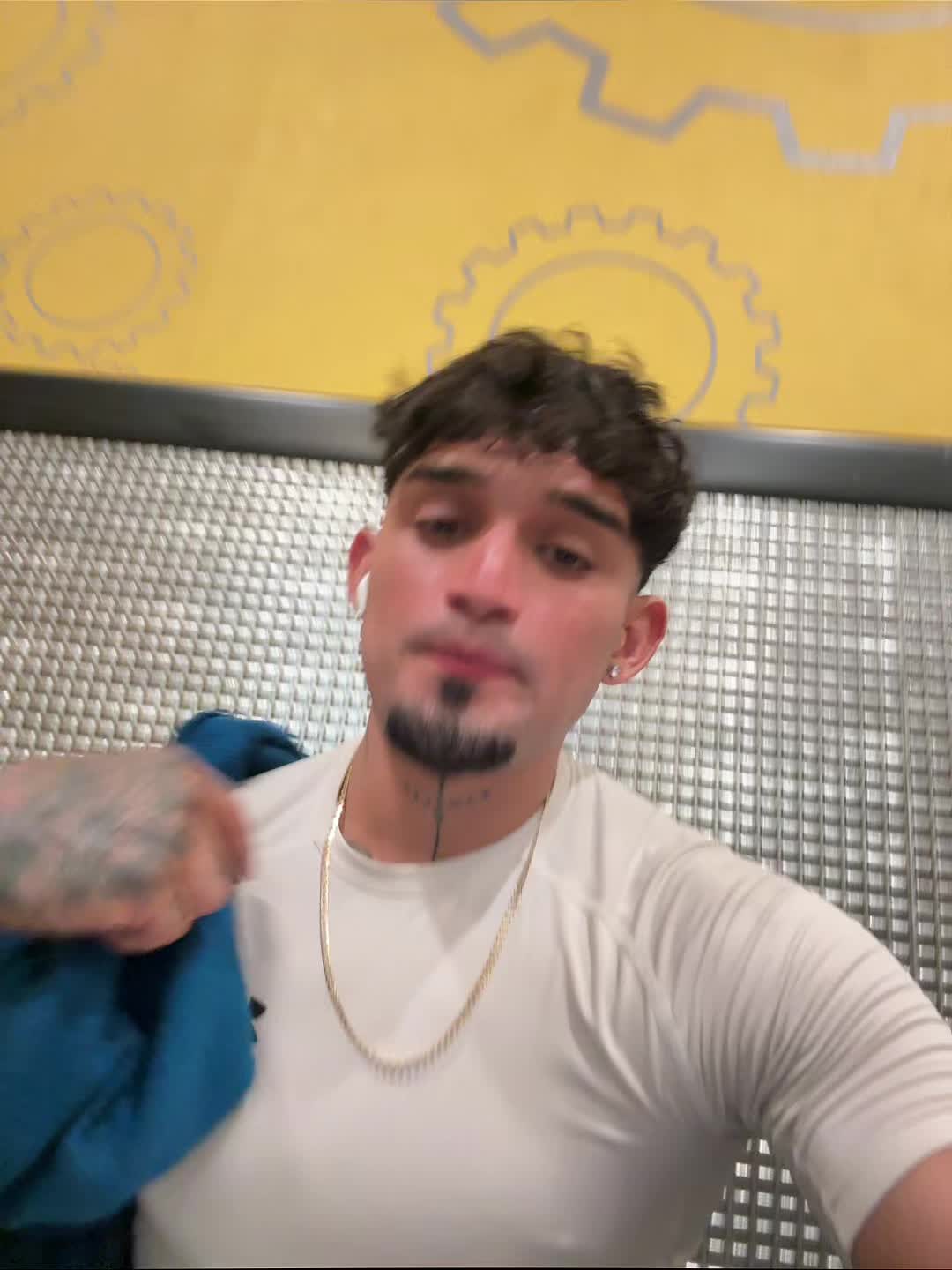 @Ángel