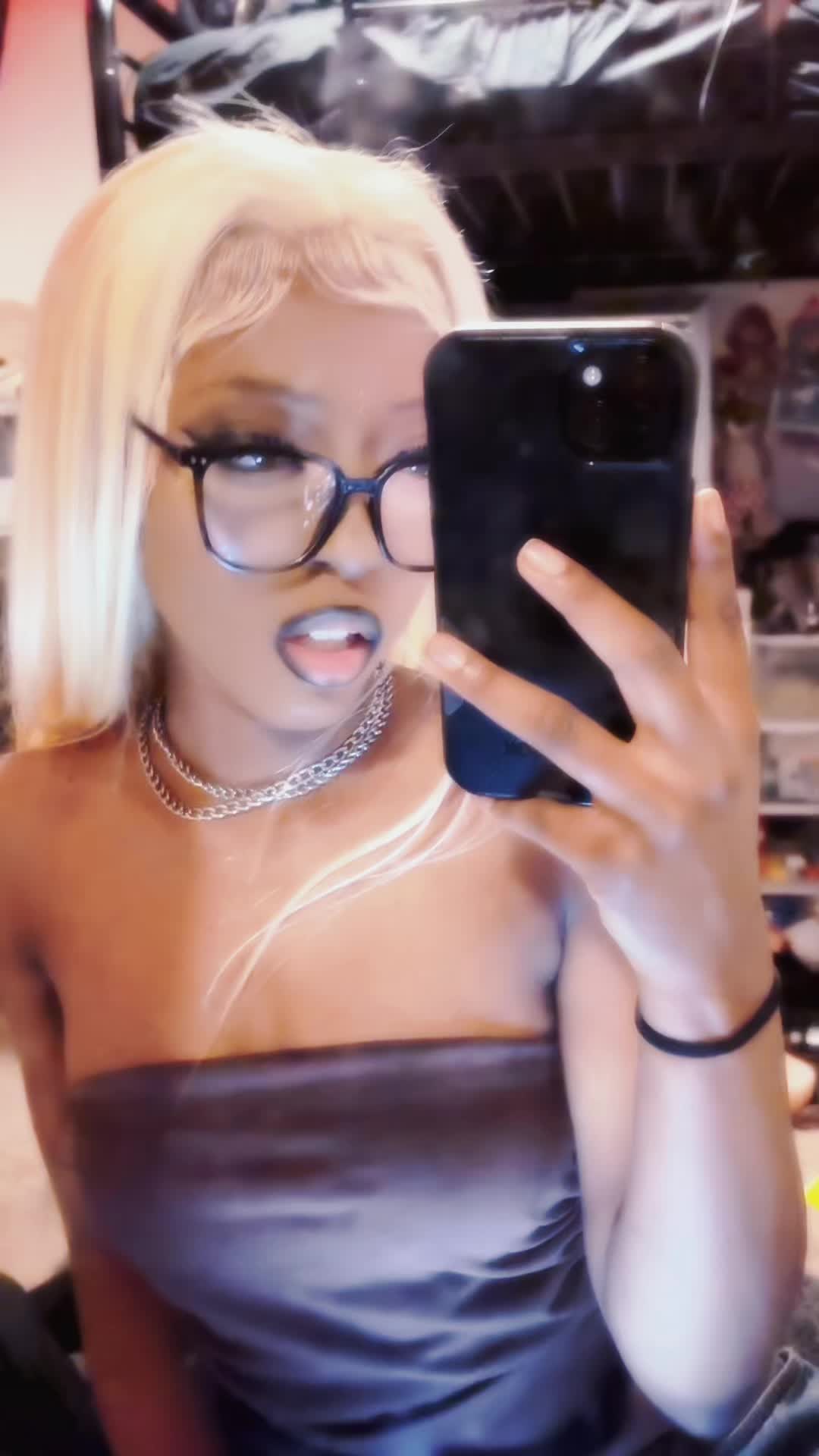 @succubxtch