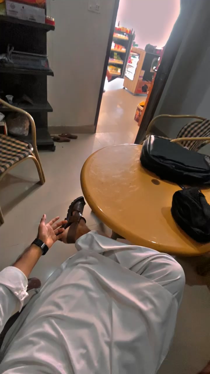 @ʟɪꜰᴇ_ᴏꜰ_ꜱʜᴀᴍɪɪ🥂🚩