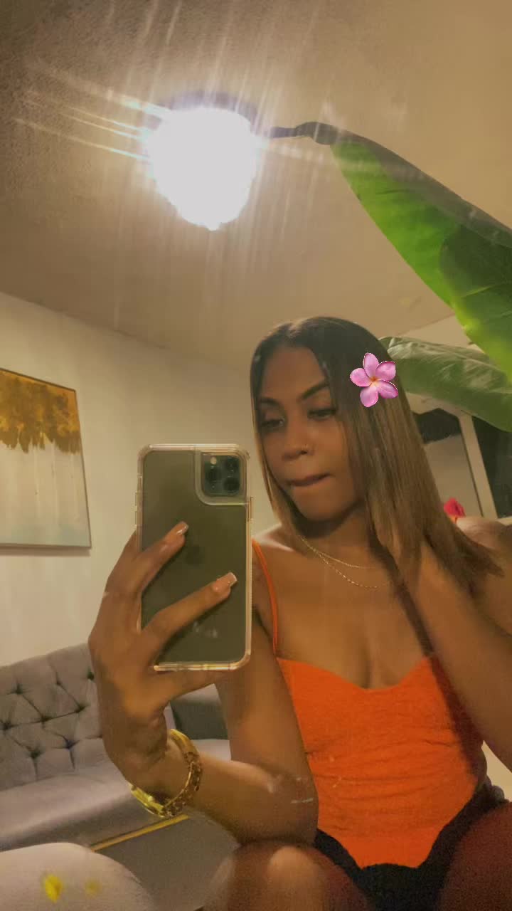 @Kennilashes