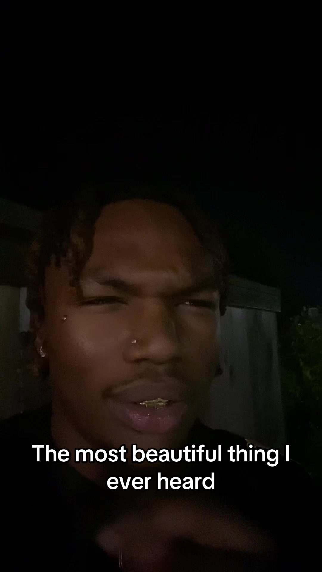 @👾
