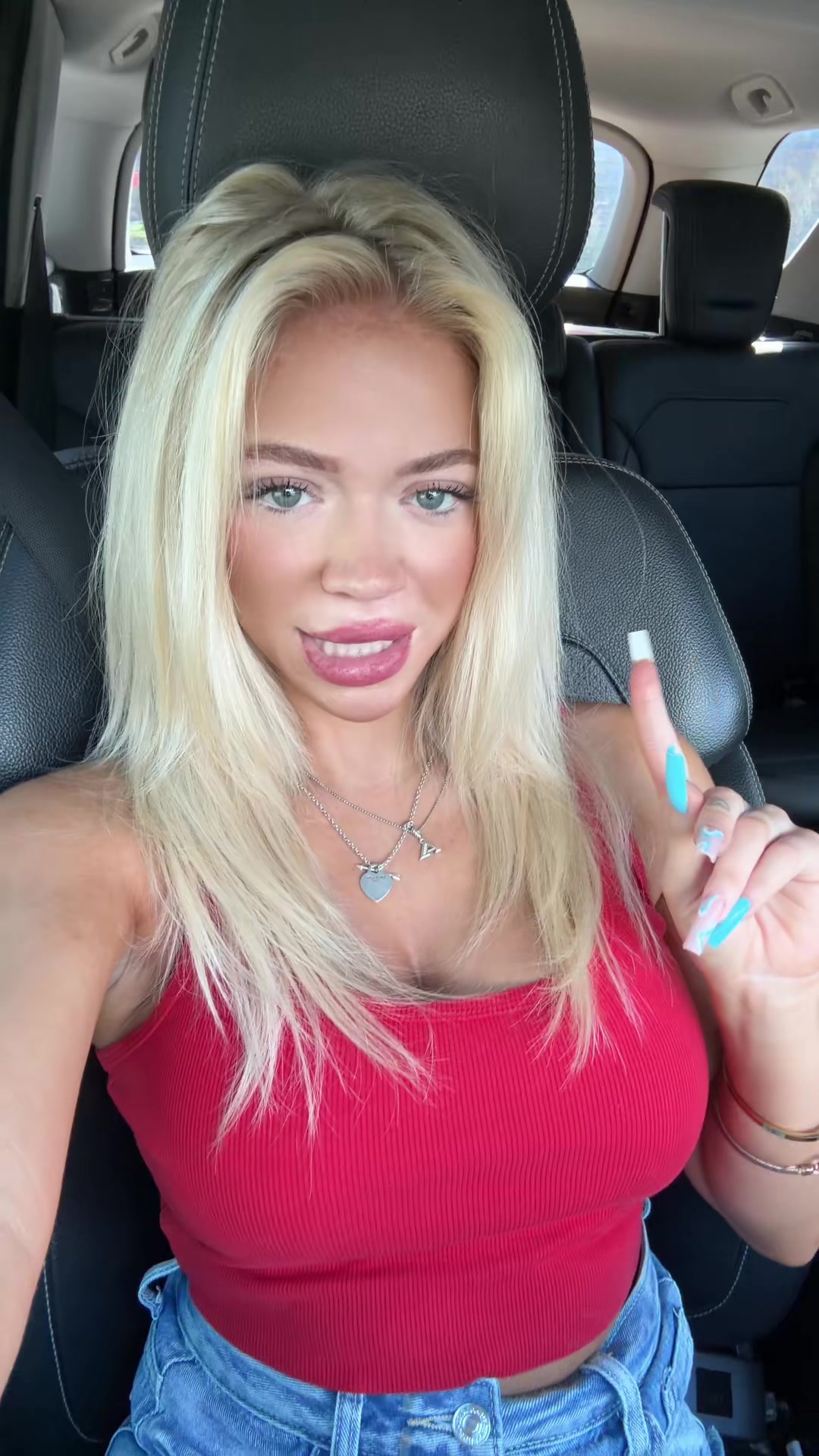 @tinybarbieprincess