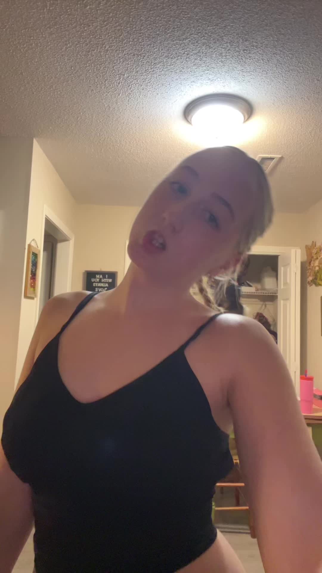 @ibelieveinunicorns111