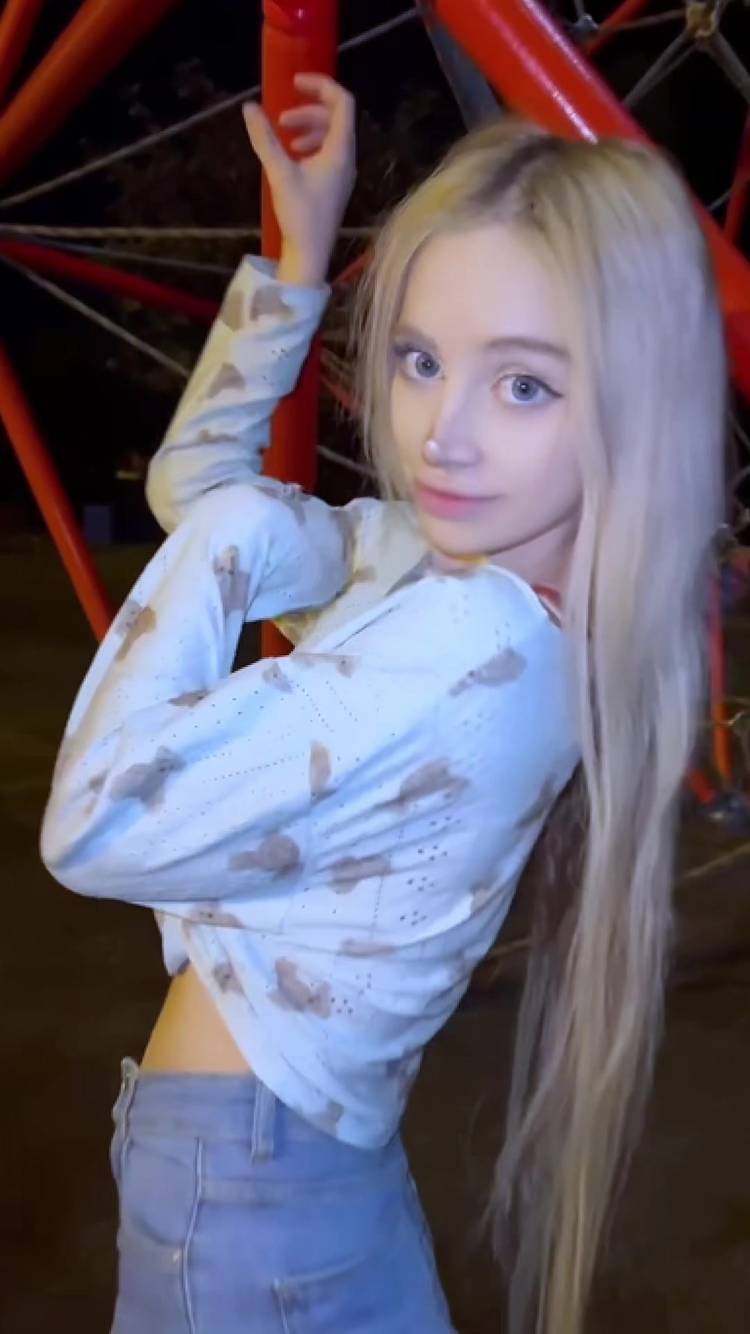 @LoLiBela