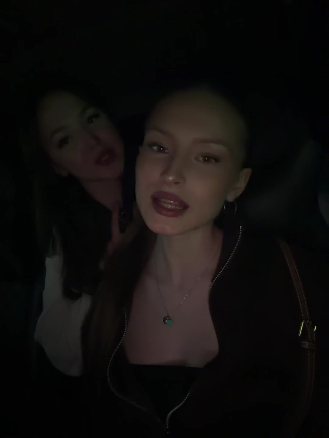 @KARINA