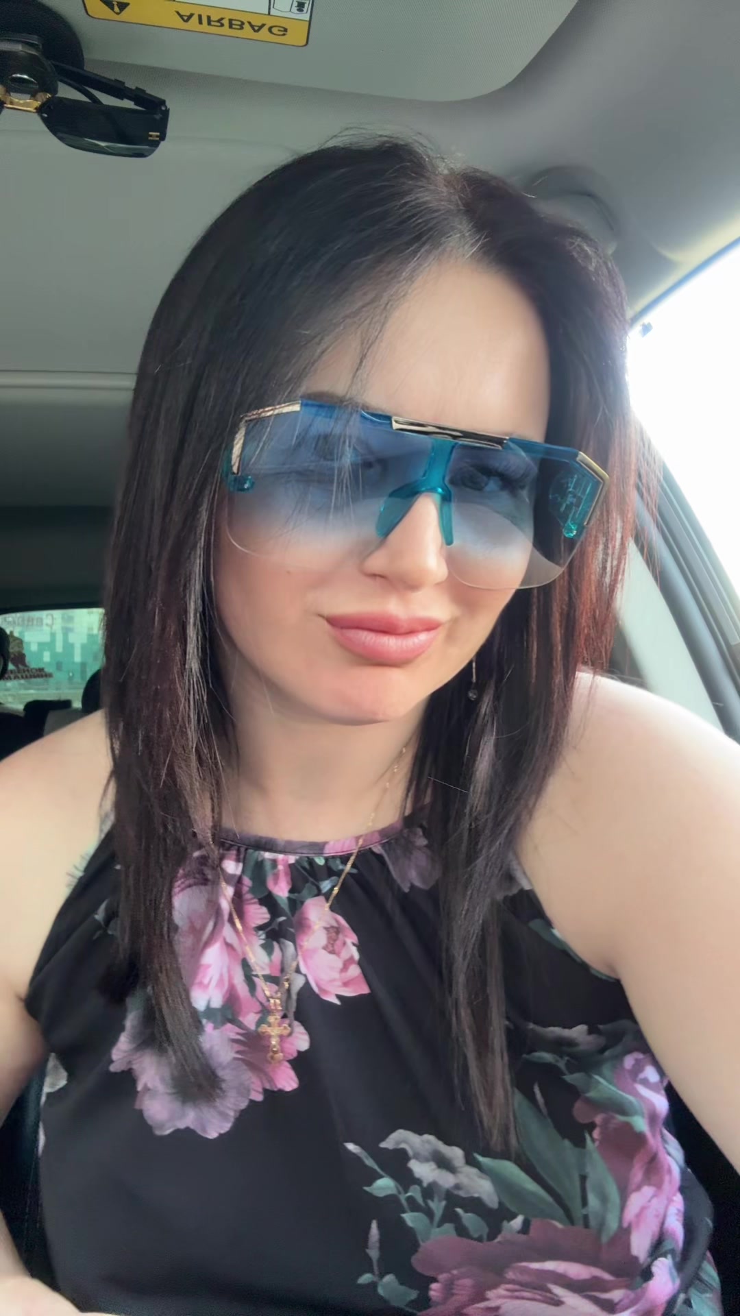 @Alyunechka