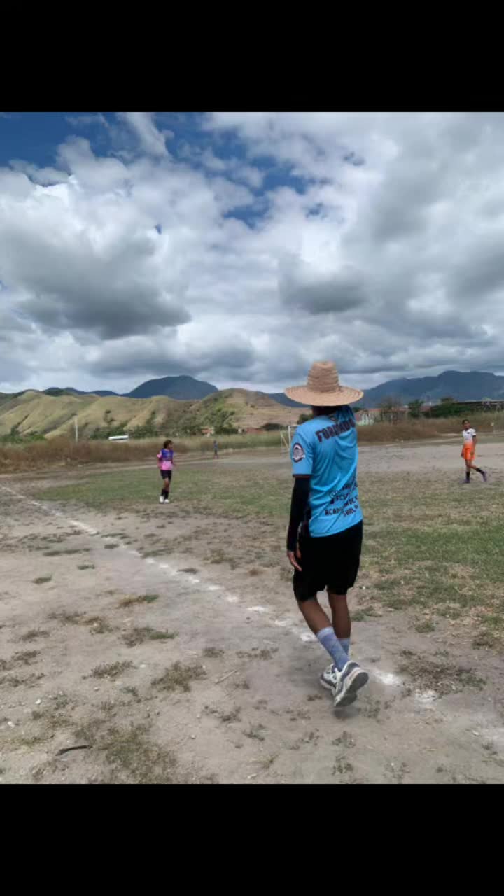 @V&iacute;ctor Manuel Castillo