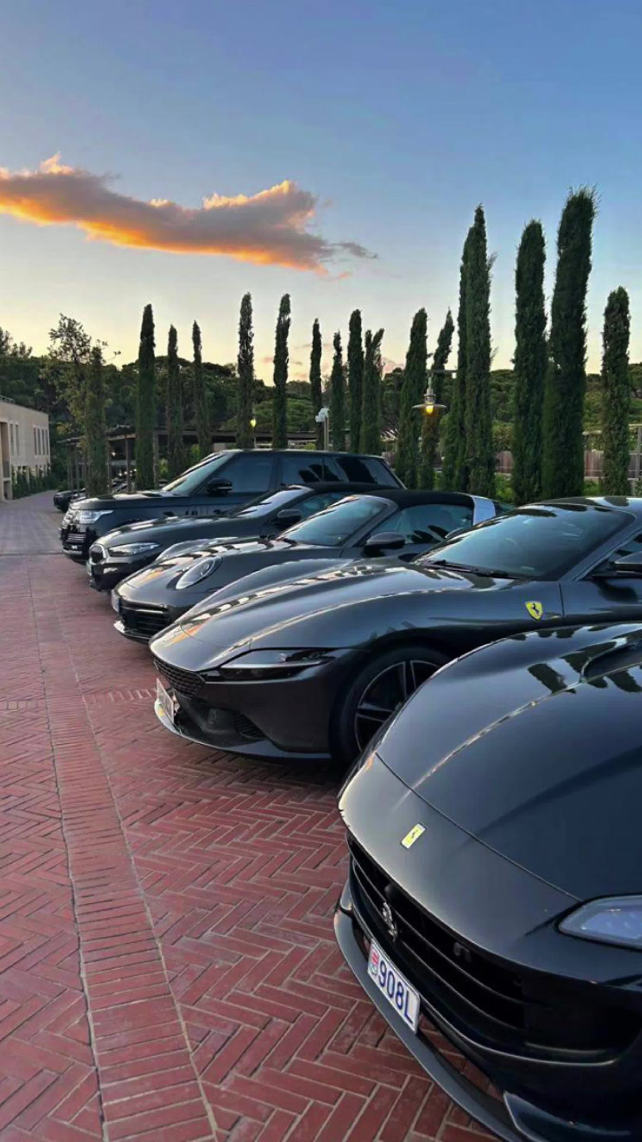 @Luxury