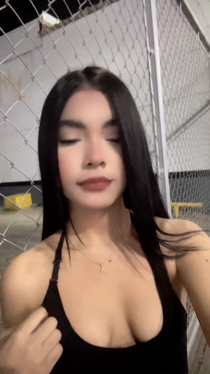 @roxi