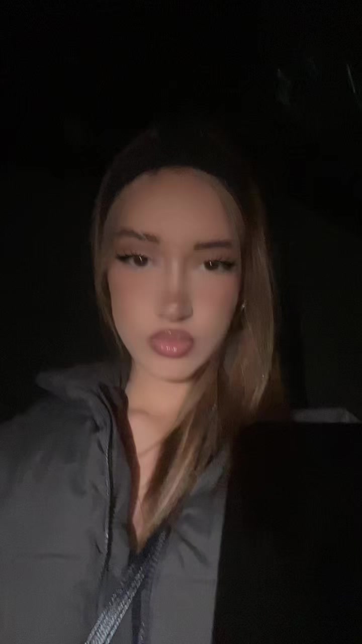 @elena