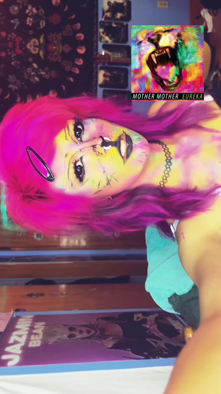 @🦄🍬 liv lifeless 🦄🍬