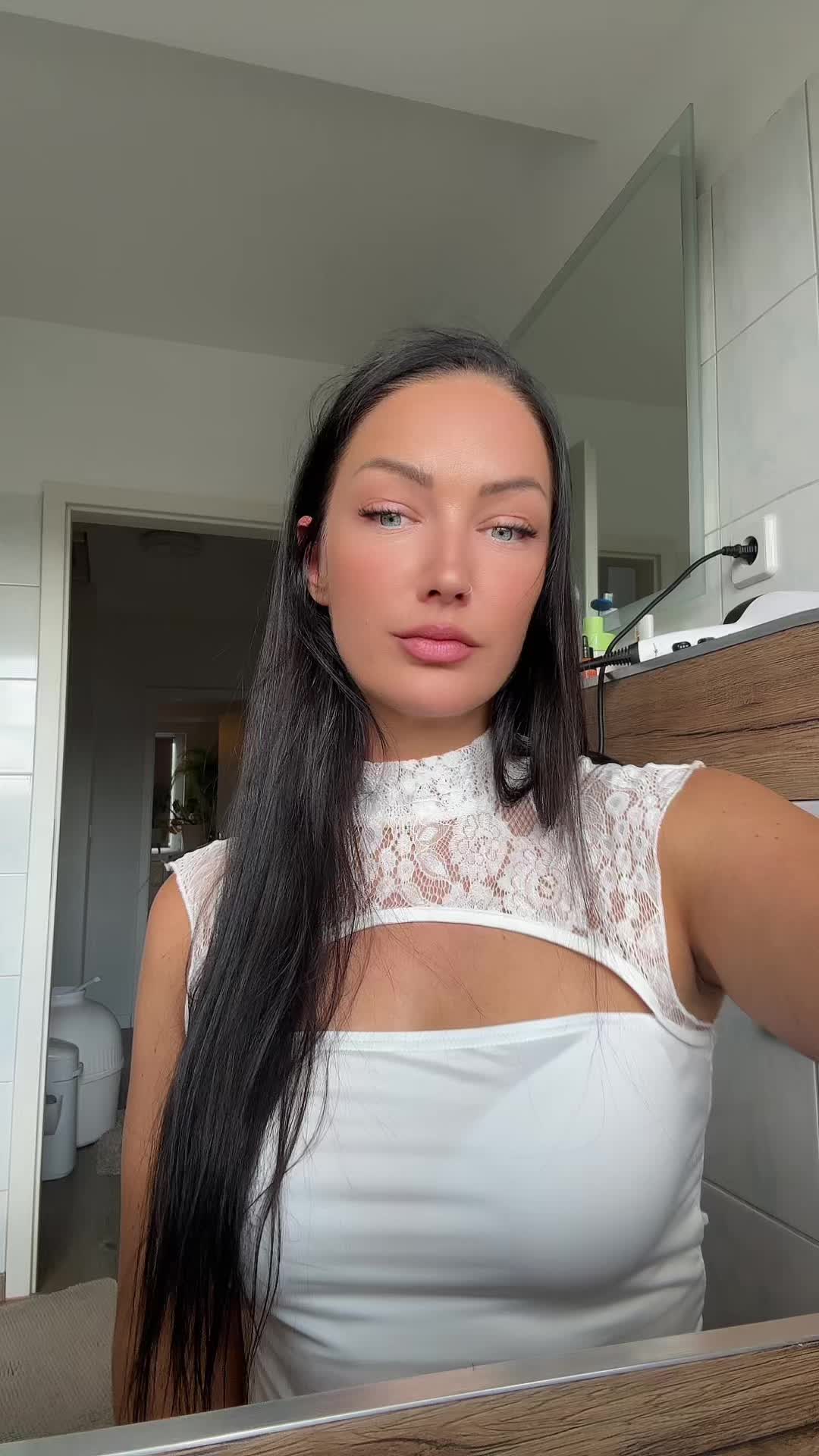 @Anna Fox🔥