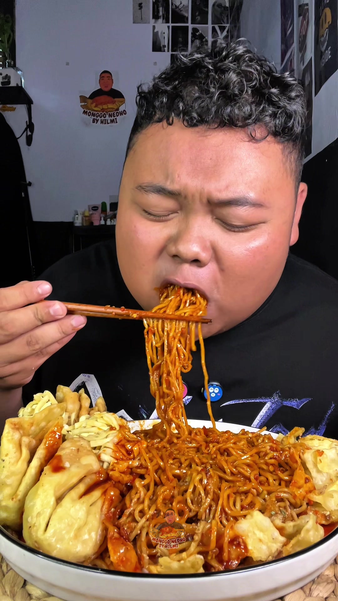 @Monggonedho