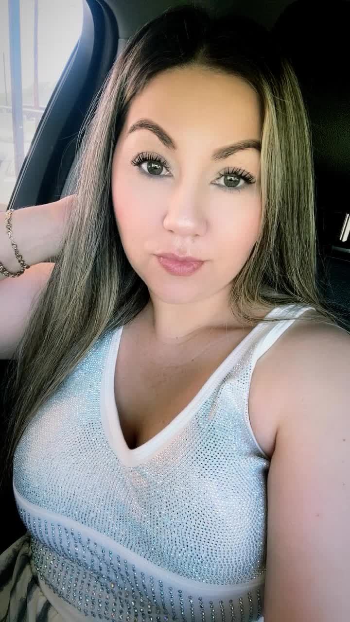 @Angelica González