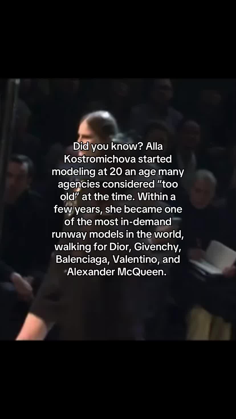 @model blogger