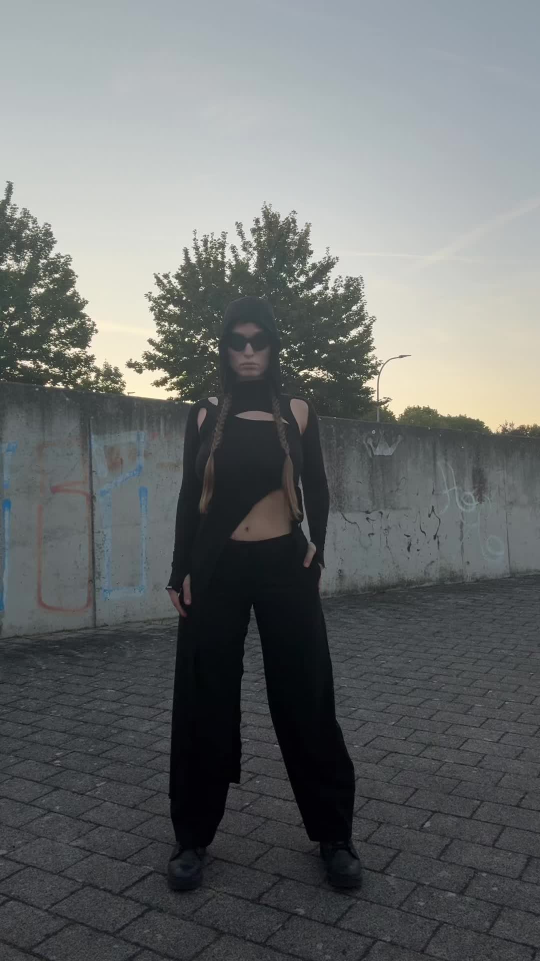 @adrianaaacz