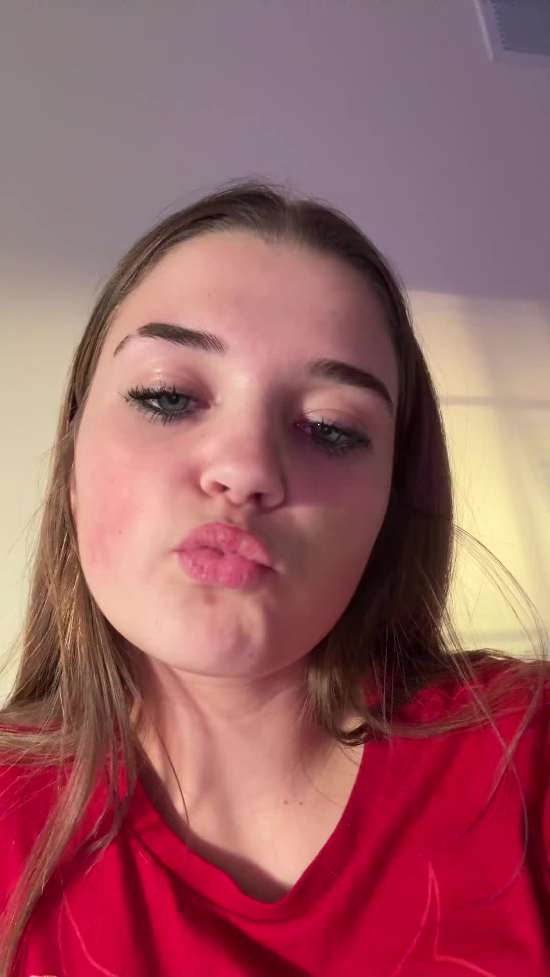 @🦇