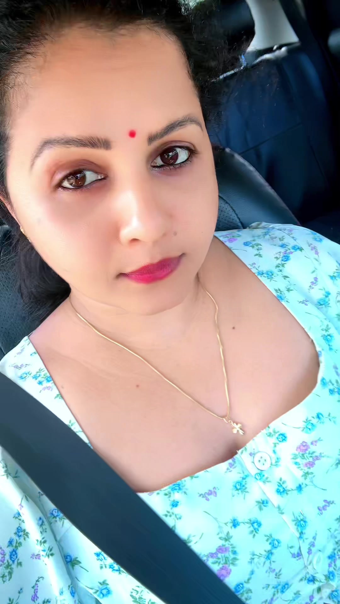@Tharshi Priya