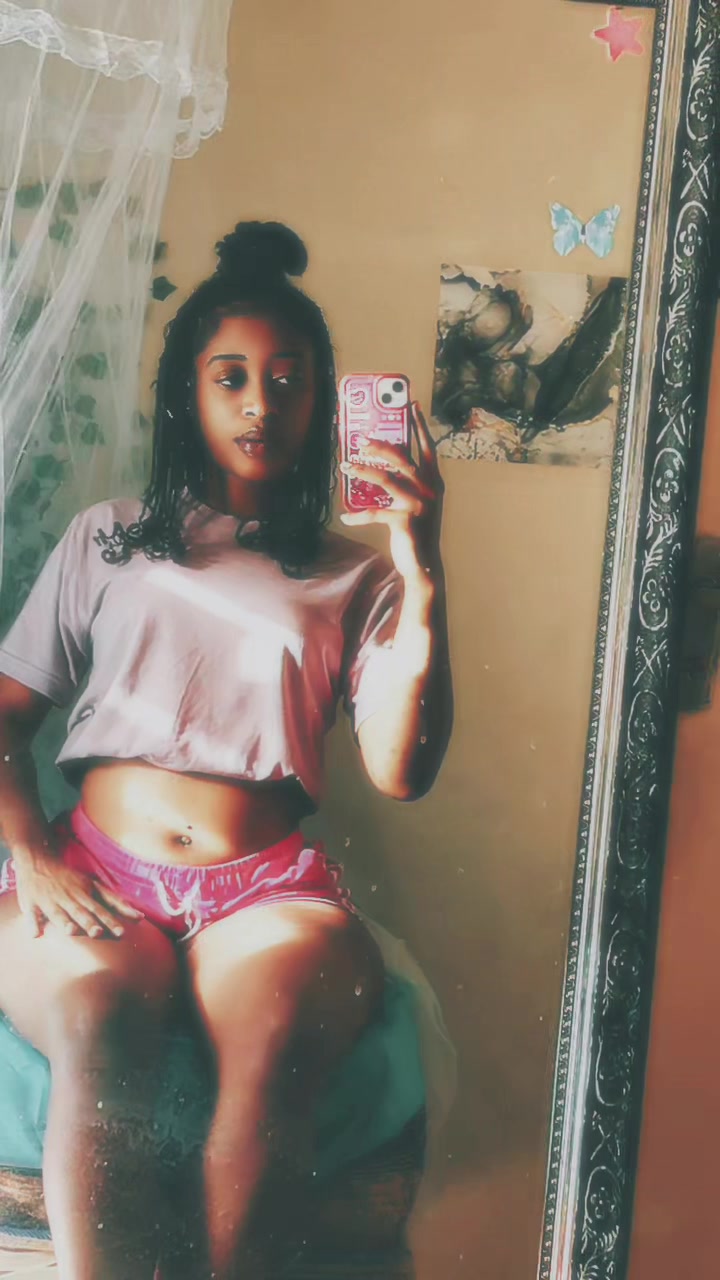@Bratttt💋