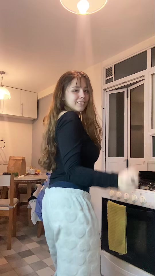 @🐩