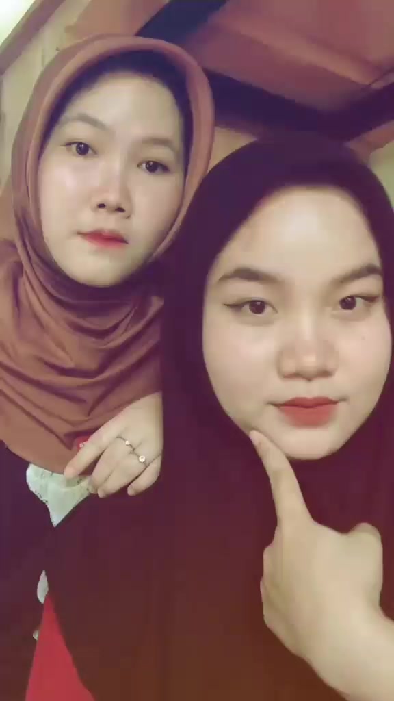 @Dewi_wd🦭🍜