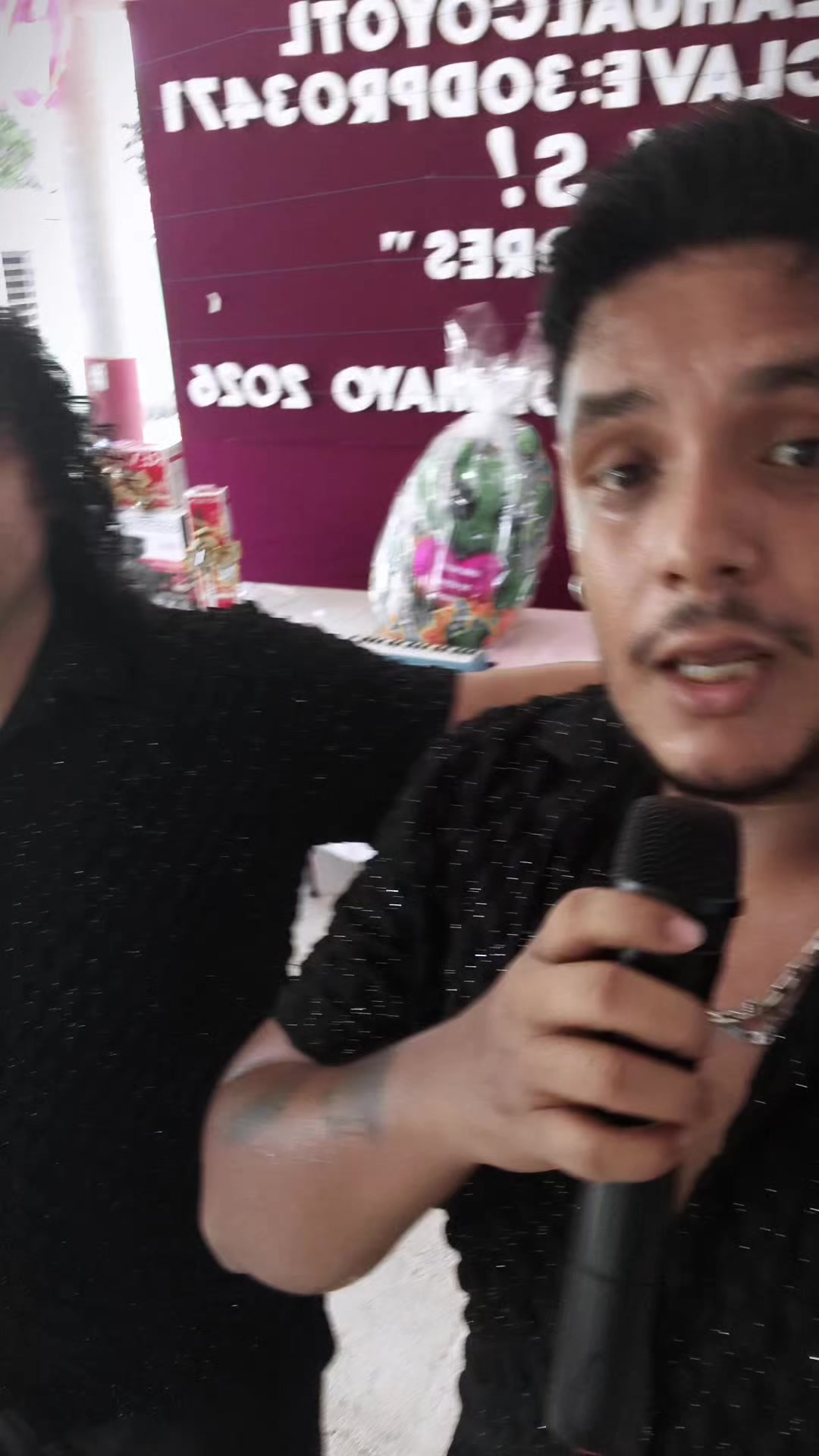 @hijos de su república payasa