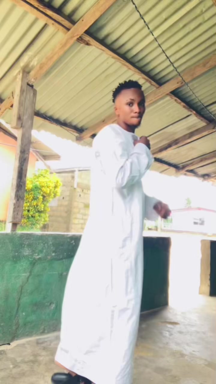 @Call me-Man-Boi 🦅💯🇬🇳 🇱🇷