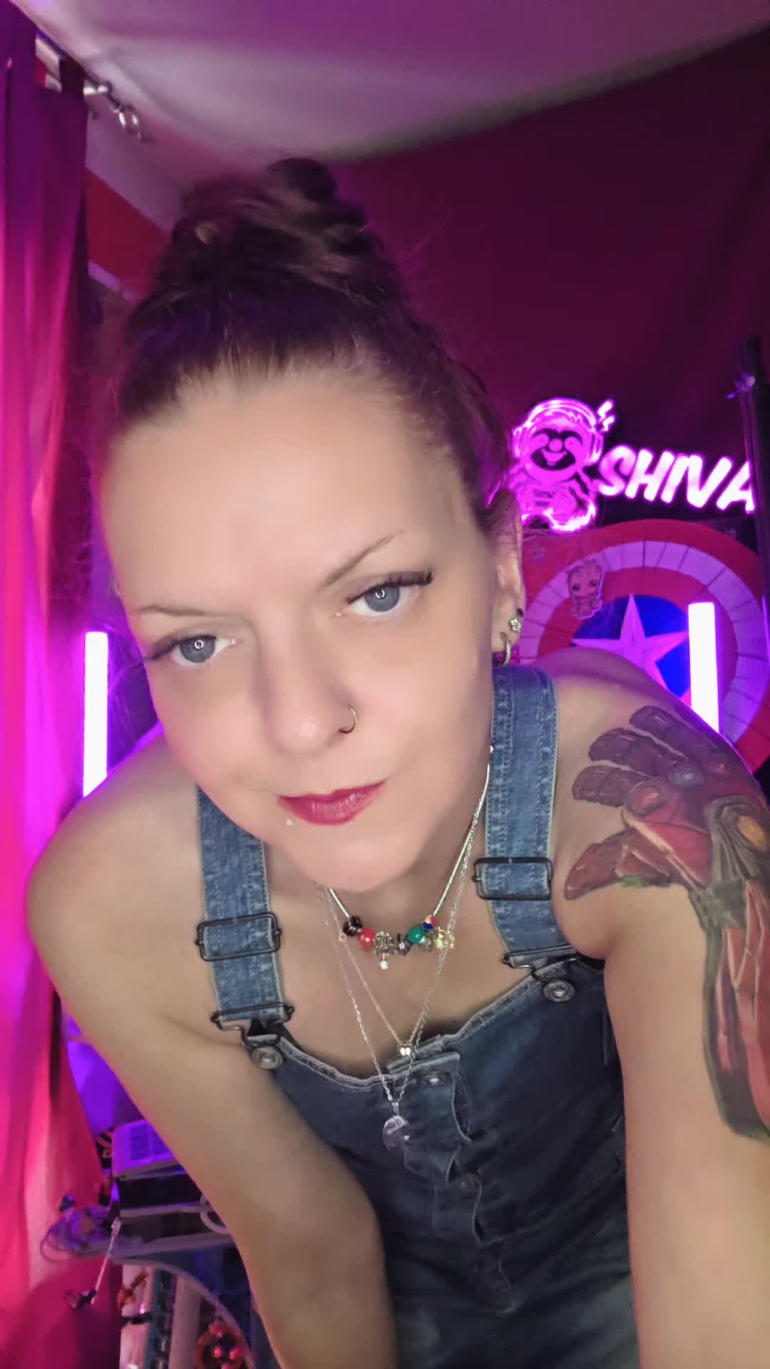 @Shiva_Faultier_Queen 🦥👑