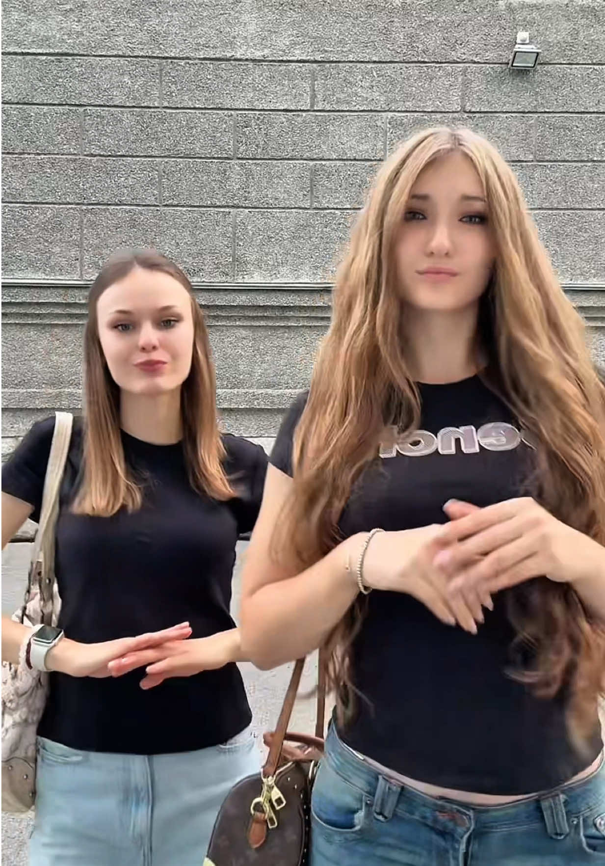 @𝒟𝑎𝑆ℎ𝑖𝑙