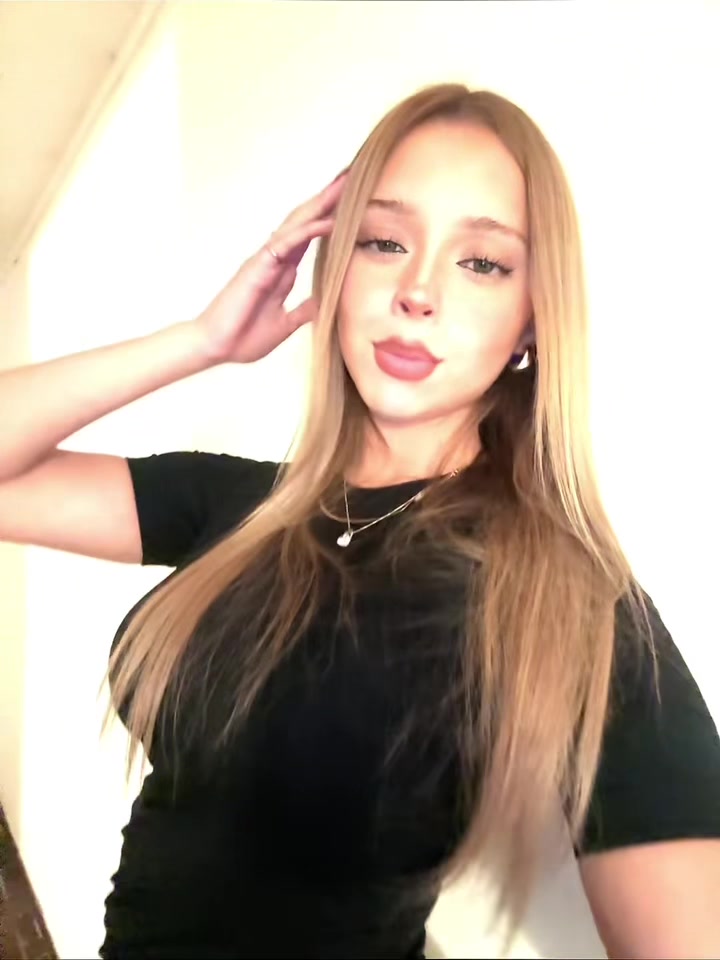 @valentinaaaaa