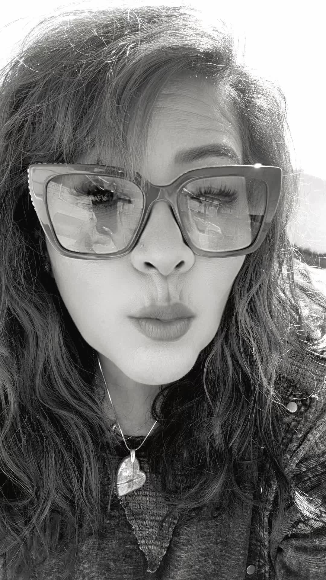 @Nizhonidine ❌